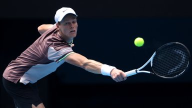 Световният №4 даде старт на Australian Open с лесна трисетова победа