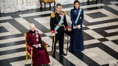 Смяната на короната в Дания: Кралица Маргрете предава официално монархията на Фредерик