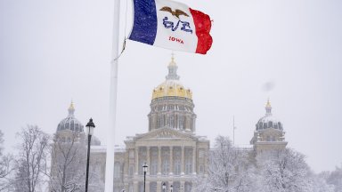 Битката започва в Айова тя започва тук заяви Тръмп пред