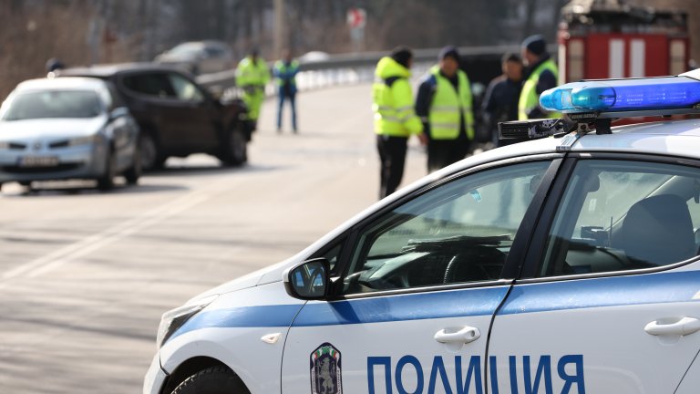 Кметът на Кричим и шофьорът му оцеляха по чудо в тежка катастрофа в Пловдивско