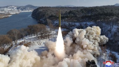 Пхенян тества нова хиперзвукова ракета на твърдо гориво