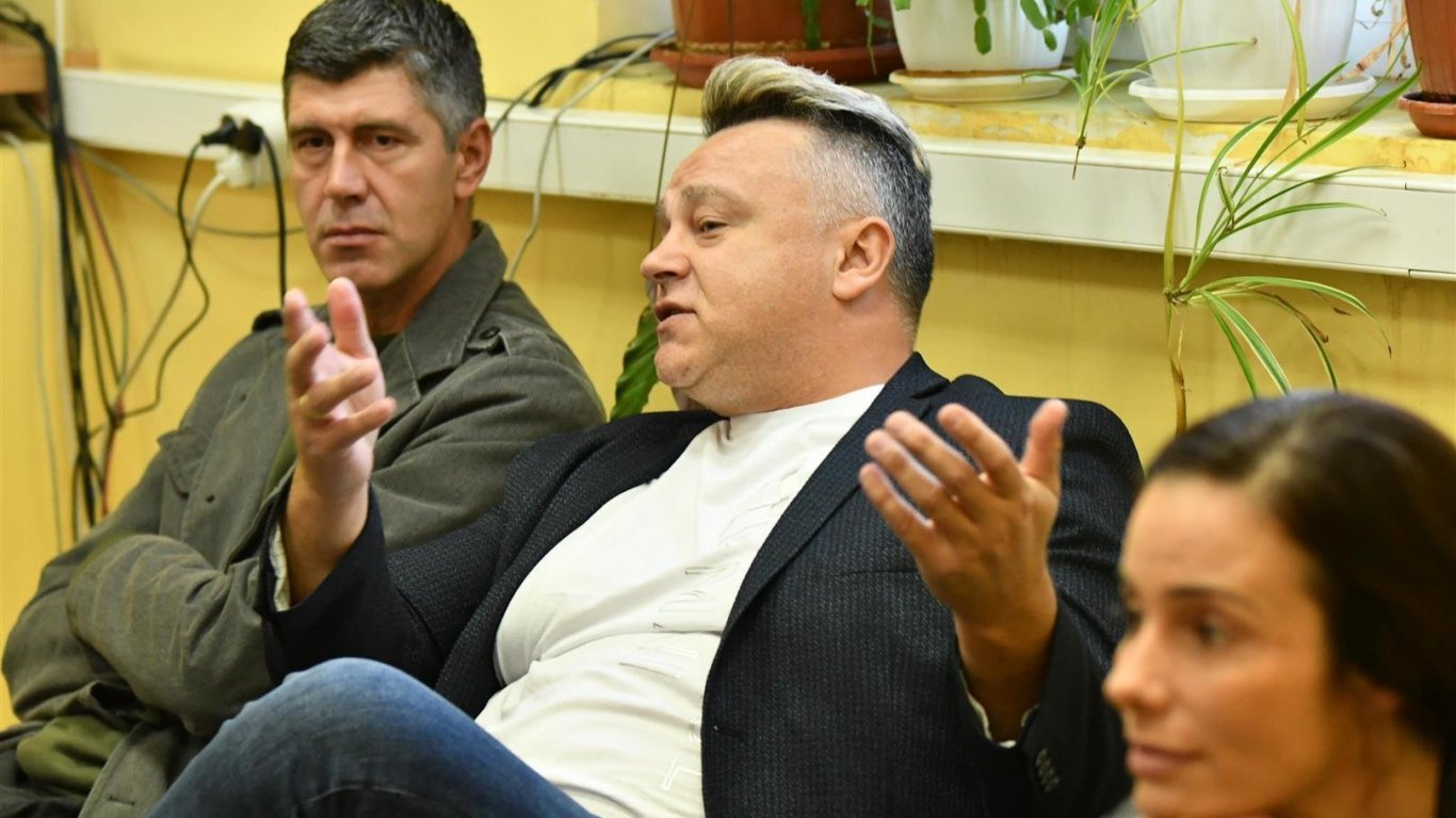 Отцепилият се Георги Градев за Бербатов: Няма подкрепата на клубовете, липсва му експертиза
