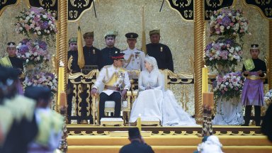 Бруней: 10-дневни кралски сватби, страх и свръхбогатство