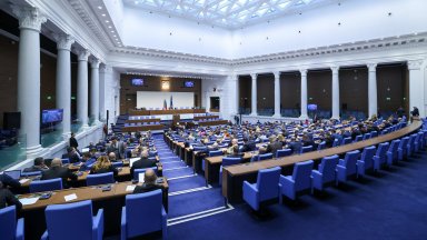 В българската политическа система цари абсолютно лицемерие каза Станислав Балабанов