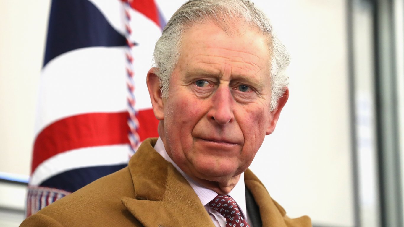 Британският крал Чарлз Трети бе приет в болница за лечение на уголемена простата