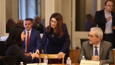 Становището е от адвокатските колегии в Благоевград Бургас Варна Видин