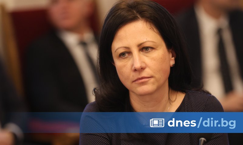 Рангелова, като народен представител, е сред вносителите на жалбата срещу