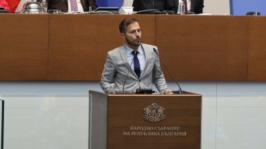 В декларацията си Митев наблегна на опасностите които крият чудовищните