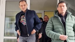 При претърсванията в имоти на Васил Божков не са иззети никакви предмети