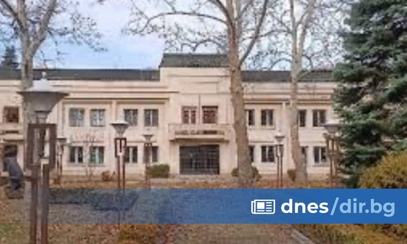 Снимка: Изгонени руски дипломати нанесли огромни щети в сградата на консулството в Русе