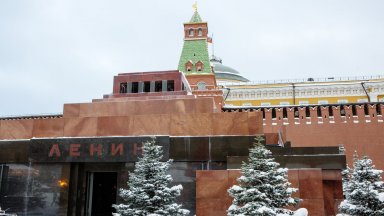 През декември 2000 г фракцията в Думата на либералния Съюз