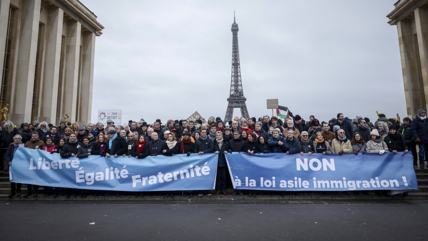 Новият закон за имиграцията извади французите на улиците