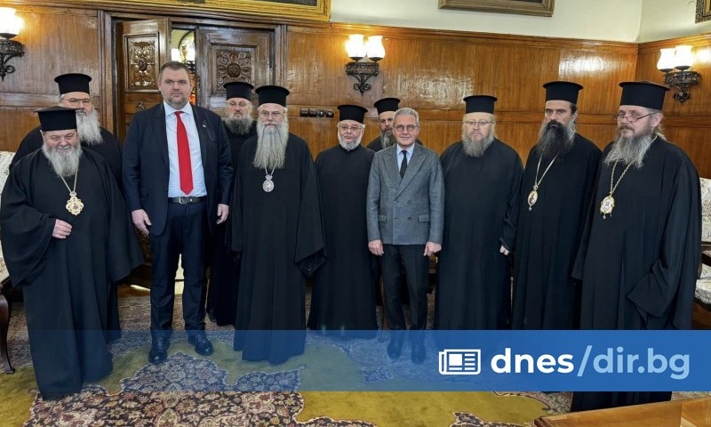 Това съобщи Делян Пеевски, след като заедно със заместник-председателя на