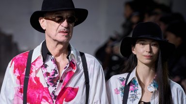 Вим Вендерс дебютира като модел по време на Седмицата на модата в Париж