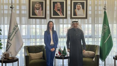 Инвестиции иновации свързаност култура търговия туризъм тези теми са