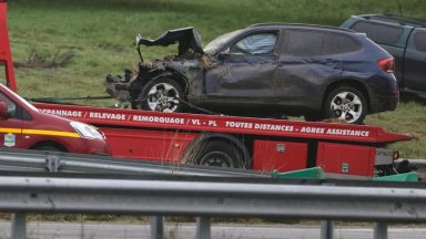 Кола се вряза във фермерска барикада във Франция, жена загина, а други двама са ранени 