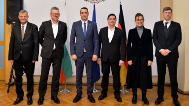 С тях националният железопътен превозвач ще модернизира над 20