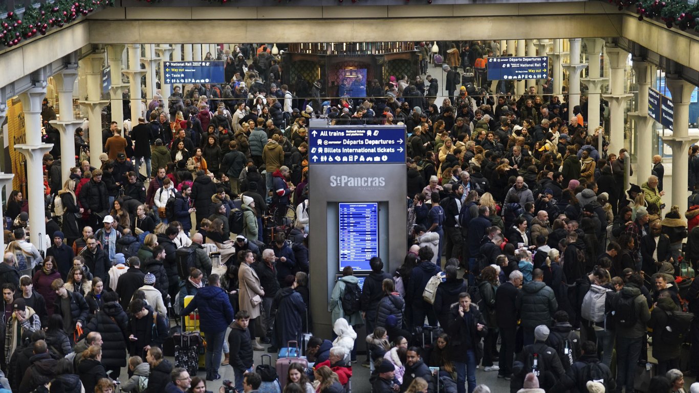 Европейците пътуват все повече с влак: Eurostar е превозил 18,6 милиона пътници през 2023 г.