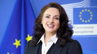 Като водещ говорител на конференцията Хелена Дали ще сподели европейските