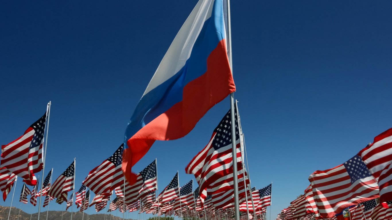 Русия твърди, че САЩ провокират Украйна да продължи войната, заклейми и атаката в Сирия