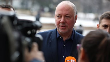 Той каза че не може коментира решението на президента да