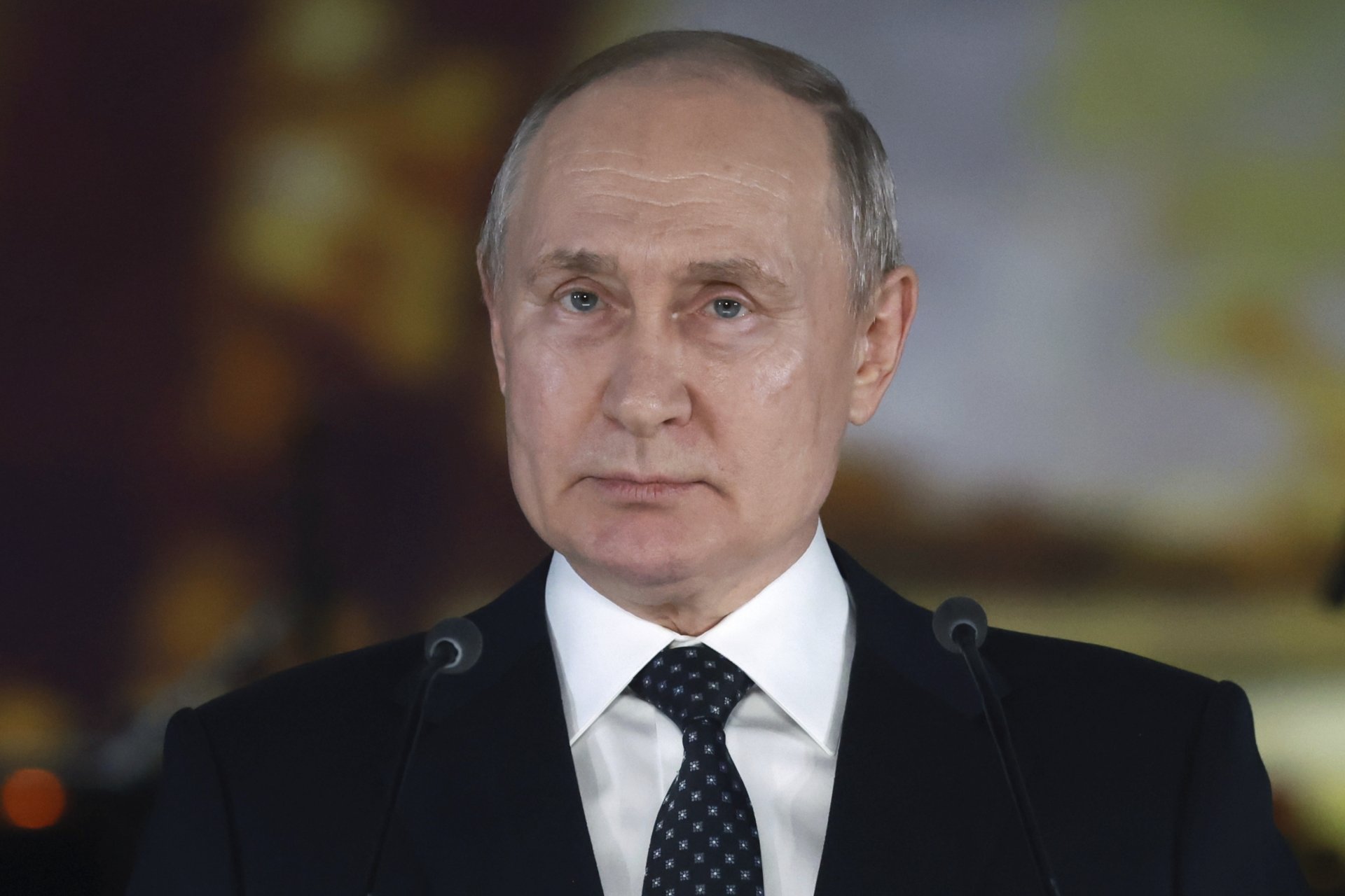 Руският президент Владимир Путин говори по време на днешните тържества в Санкт Петербург