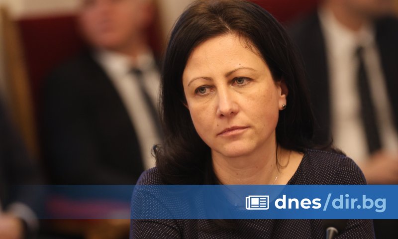 Продължаваме да получаваме въпроси от гражданите, с които се срещаме.