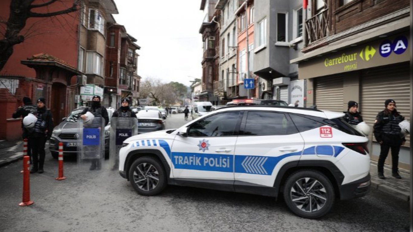 Турската полиция задържа 23-ма, издирвани от Интерпол, сред които и българи