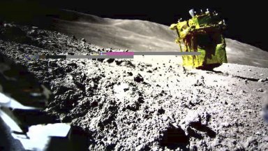 10 дни след кацането си на Луната: Японският модул SLIM възобнови работата си