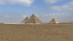 Възстановяват външната облицовка на една от пирамидите в Гиза