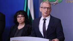 Денков: Преди месеци казах, че в службите виждам сляпо петно по отношение на корупцията