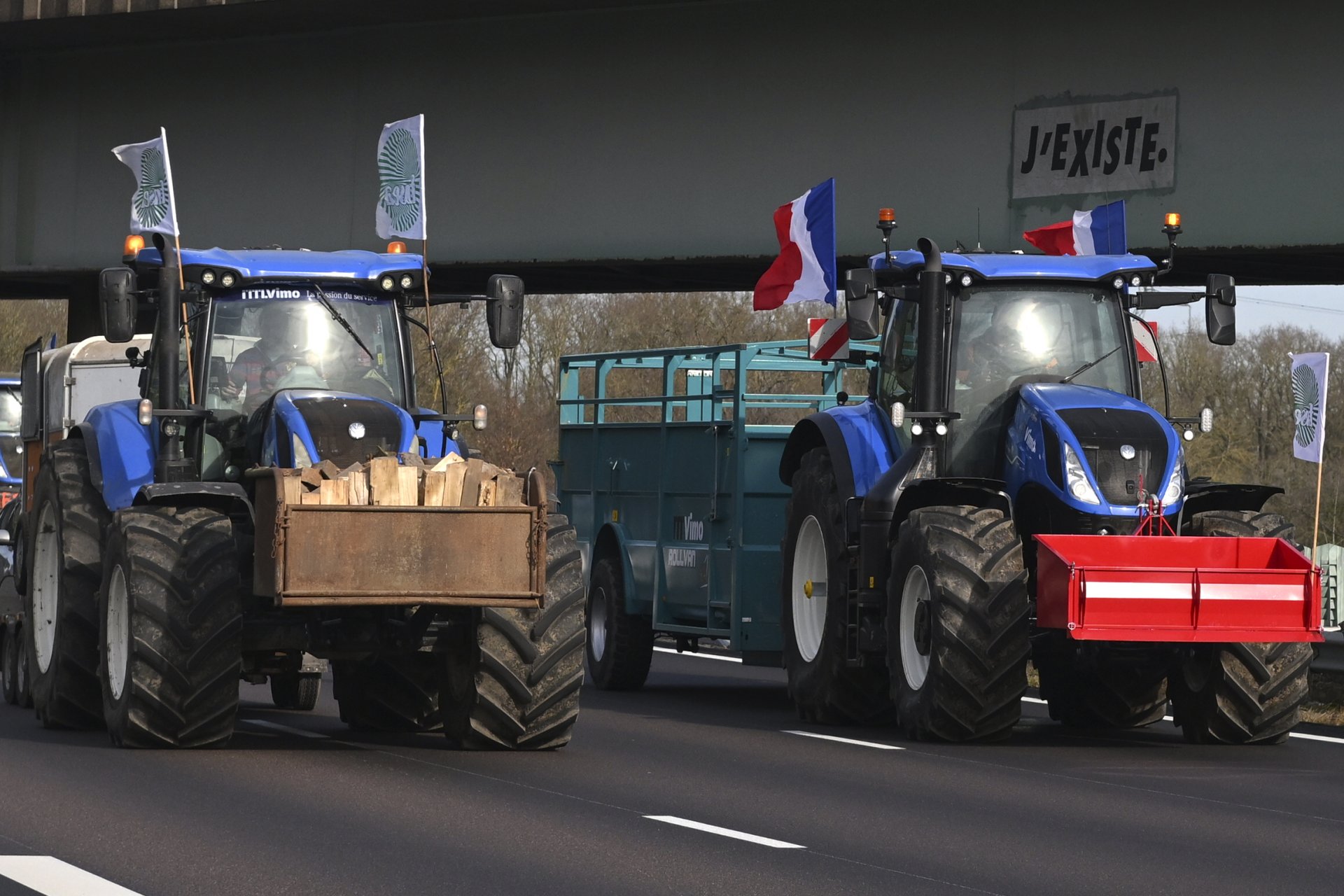 Протестиращите във Франция