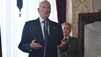 Официалният сайт на Симеон Сакскобургготтски публикува материал за монарха и