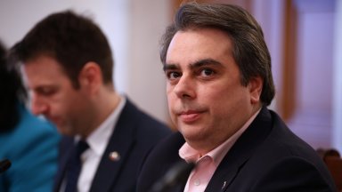 Василев направи коментара преди изслушването си в парламентарната Комисия за