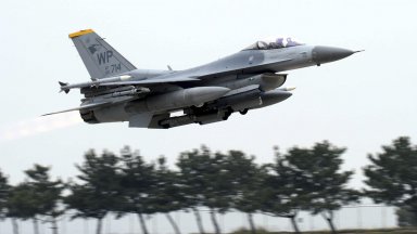 След катастрофата на F-16 Зеленски уволни командващия украинските ВВС