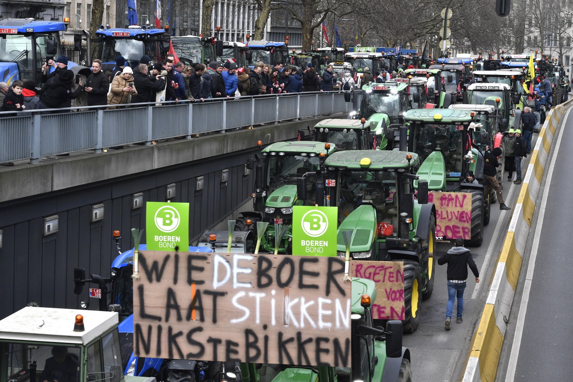 Тракторите влязоха в Брюксел