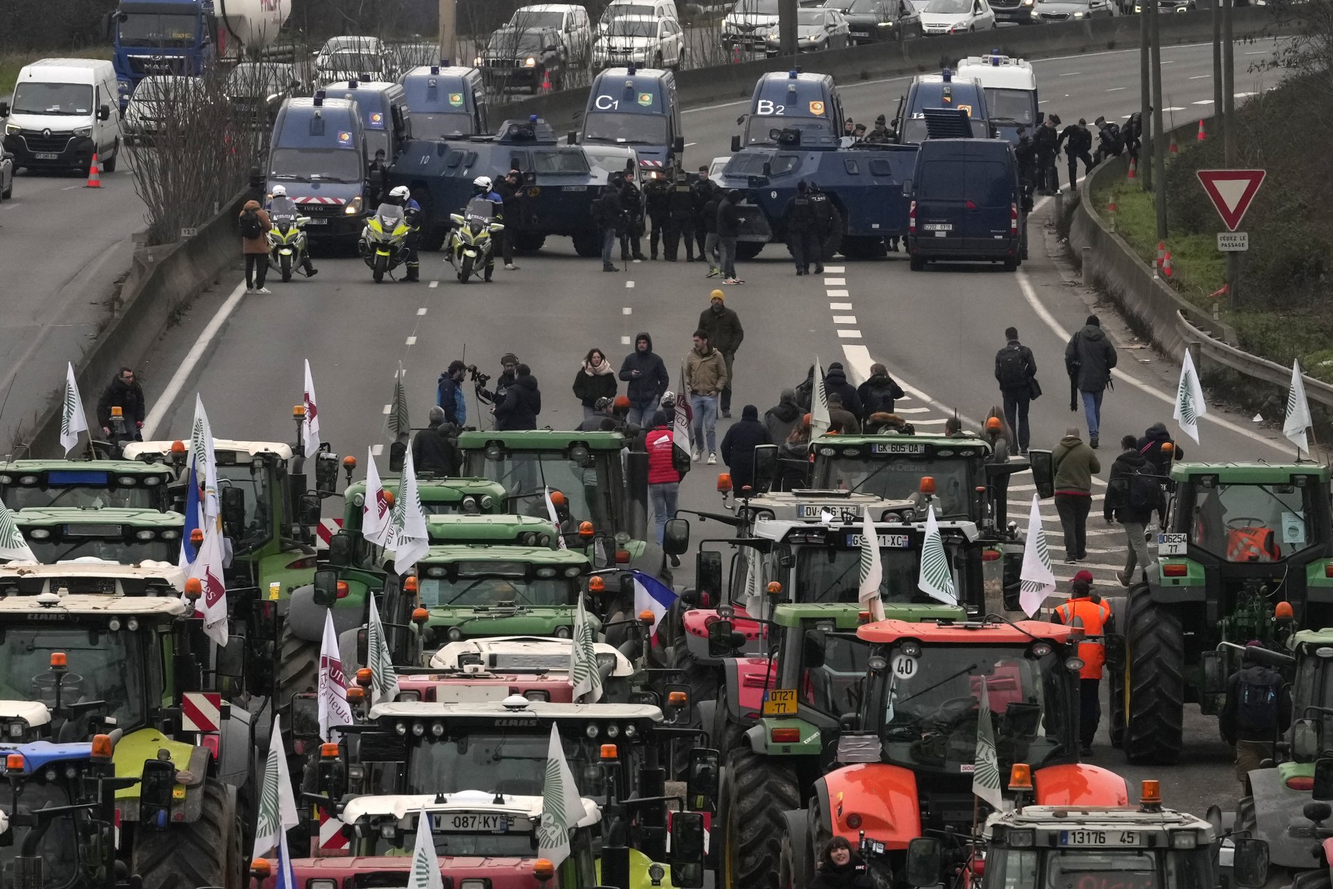 Блокадата край борсата на едро в Париж