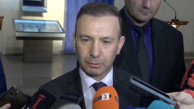 Той уточни че Гергана Божанова която в момента е в