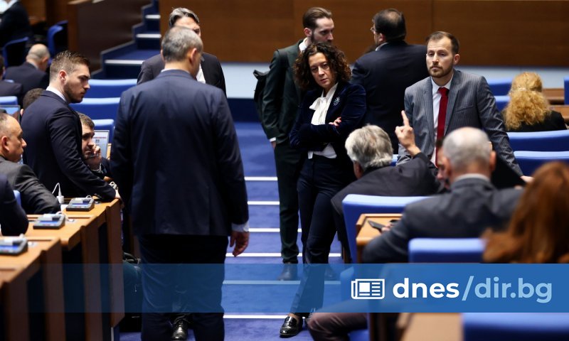 До поправката се стигна въпреки приетите през декември промени в