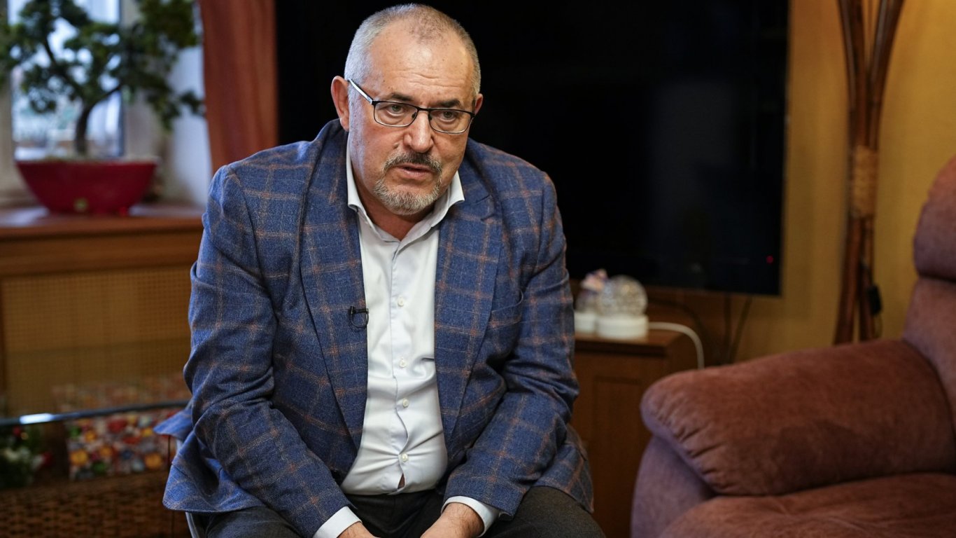 Откриха "мъртви души" в списъка с подписи на единствения антивоенен кандидат за президент на Русия 