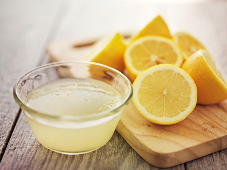 Много сок без усилие: Как да изстискате до капка лимон