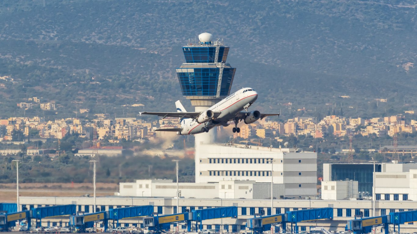 Атинското летище продаде 1/3 от акциите си - най-значимата сделка за Гърция от 2000 г. насам