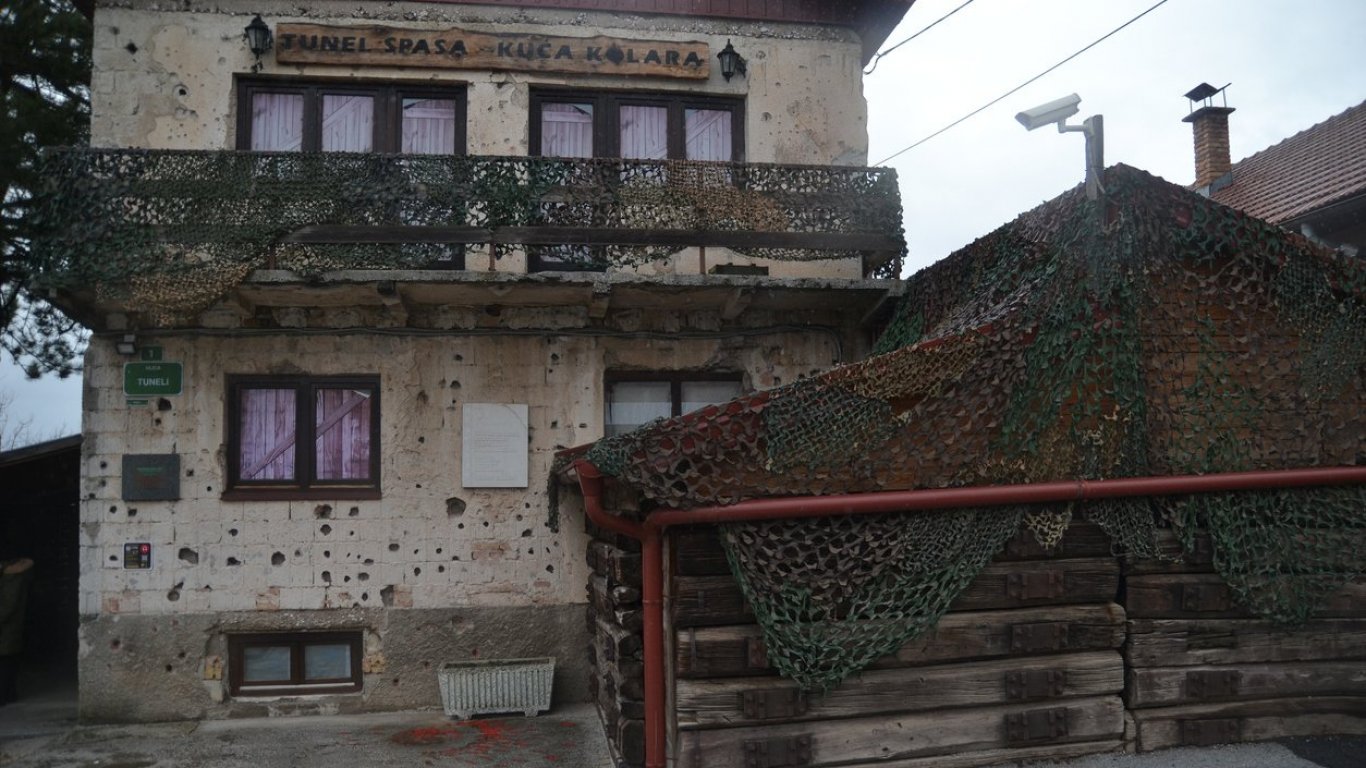 30 г. след кървавия обстрел на пазара Маркале в Сараево: Болката не утихва, забрава няма