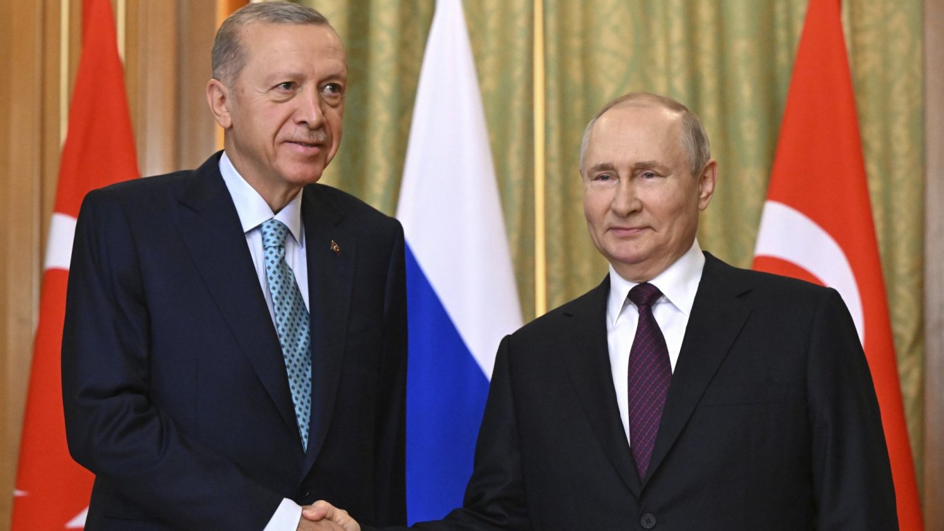Брюксел напомни на Ердоган, че срещу Путин има международна заповед за задържане