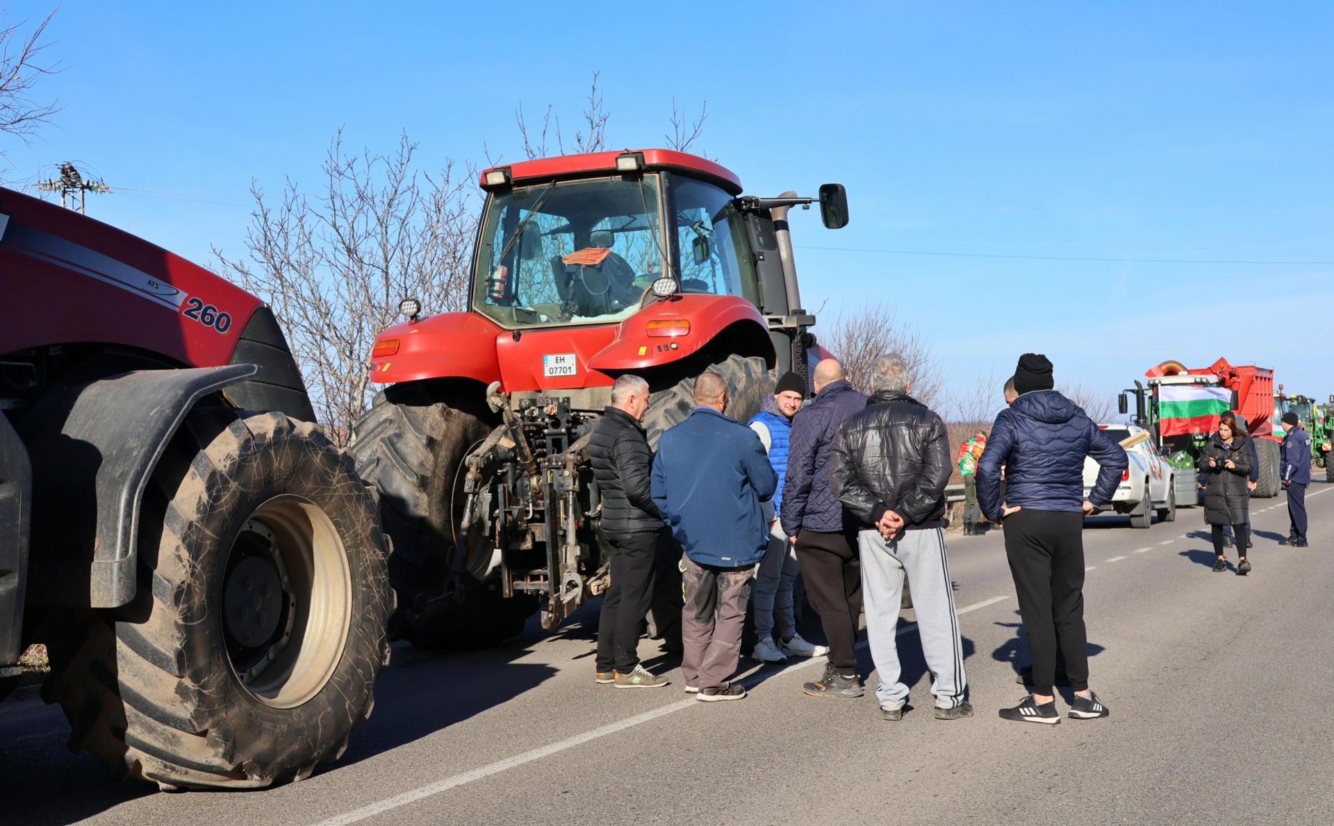 Ключови пътища бяха блокирани и от протеста на земеделците в община Плевен