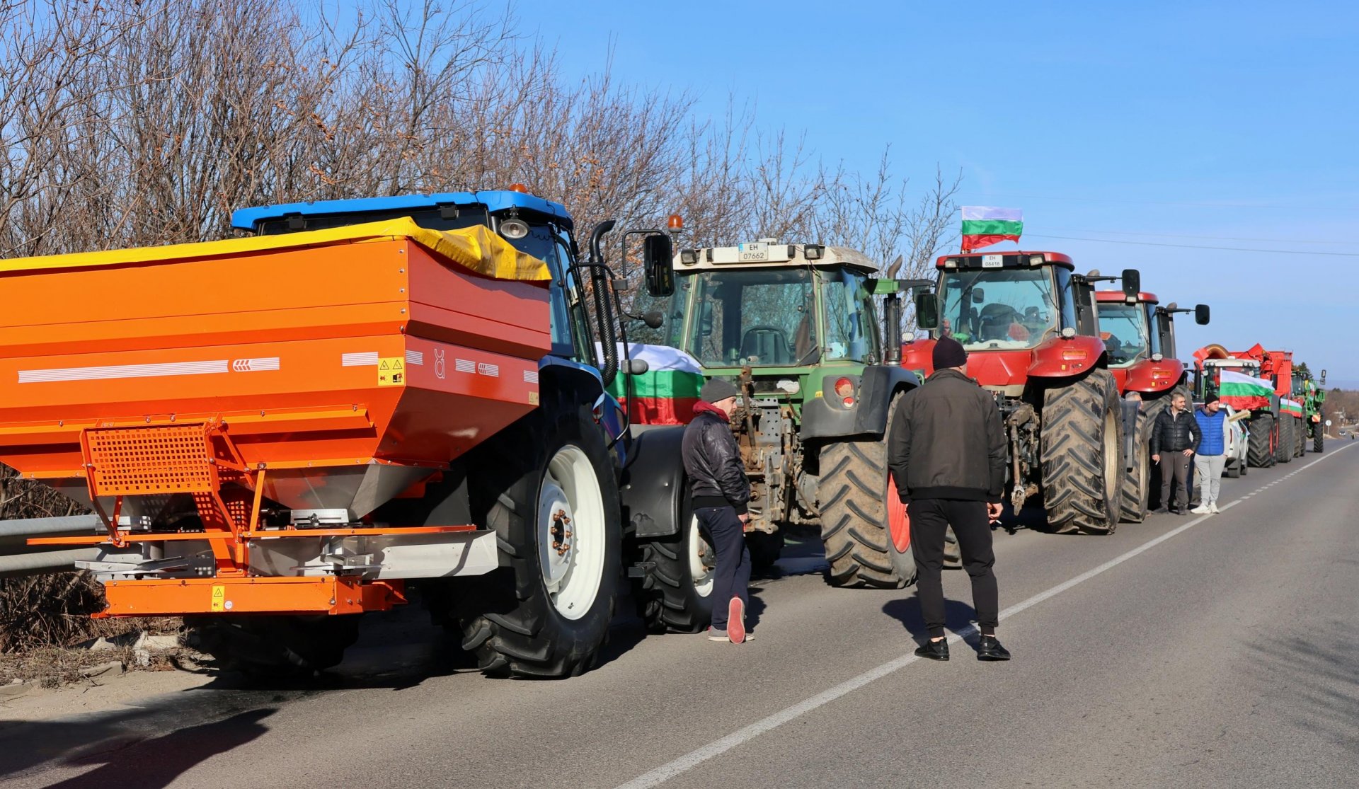 Ключови пътища бяха блокирани и от протеста на земеделците в община Плевен