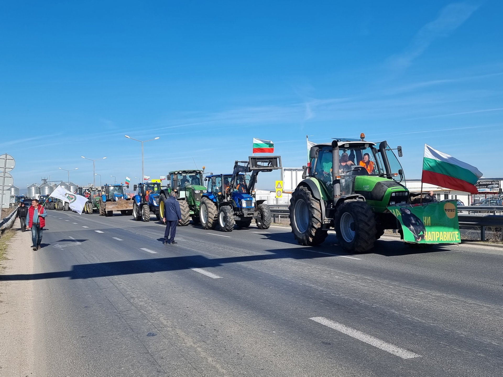 Протестът на земеделските производители блокира пътя към "Дунав мост 2" при Видин