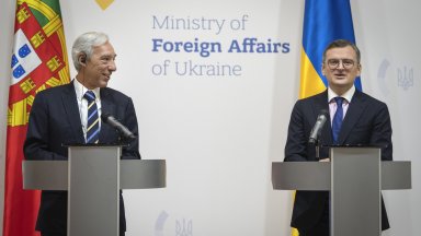 Кулеба потвърди за готвените военни и политически рокади по върховете в Украйна