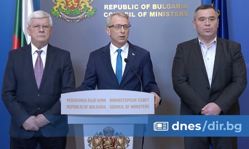 Той покани земеделските производители на разговори утре в 18 часа.
Очакваме