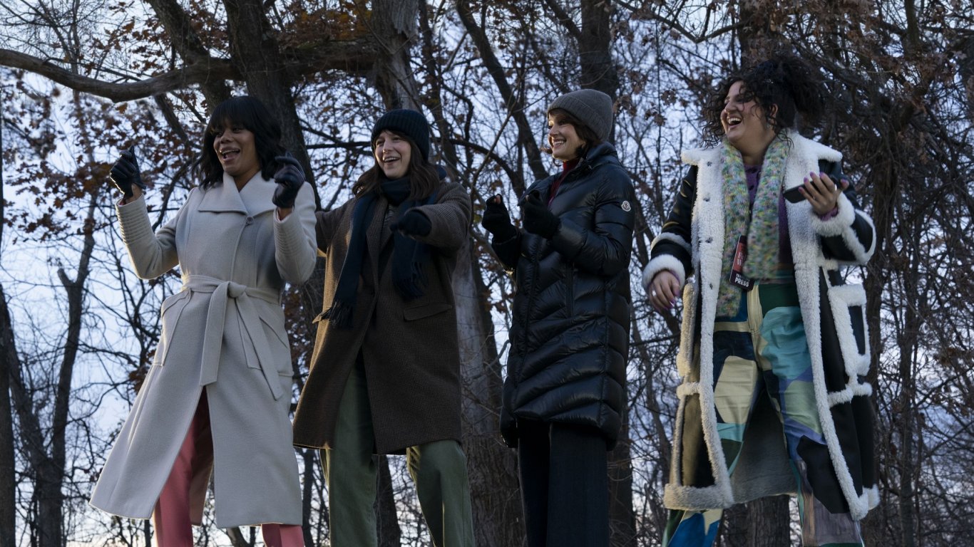 Четири журналистки са "Момичетата в автобуса", нов сериал на HBO Max